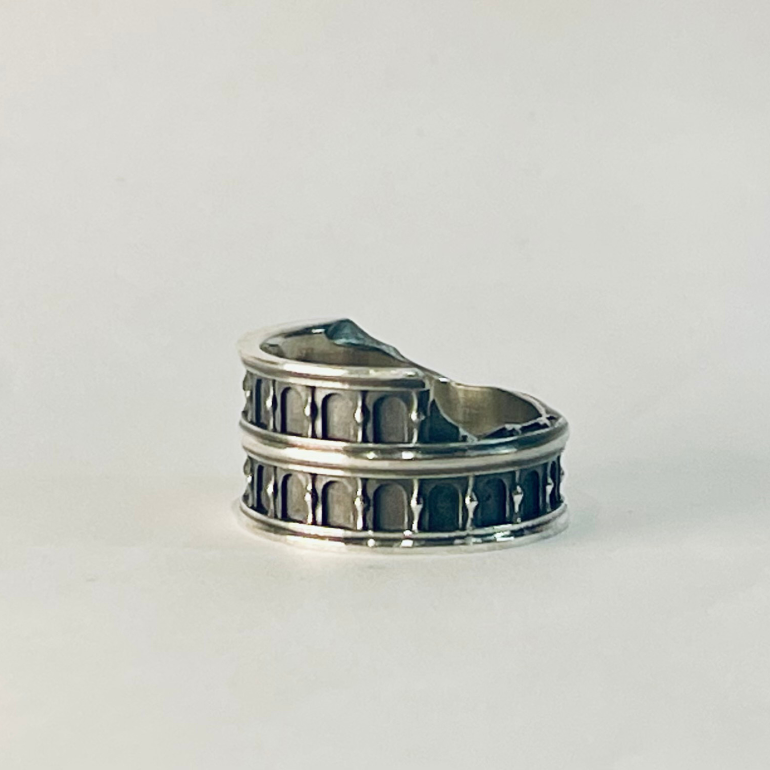 Colosseum Ring